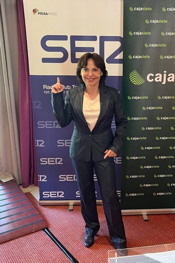Cómo hablar en público. Ada Morales